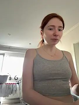 Snapshot of HoneyBunny18 chatting on February 26, 2026, 1:21 pm HoneyBunny18 online show from February 26, 2026, 1:21 pm