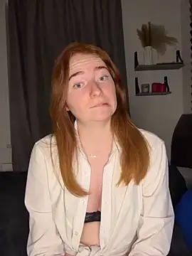 HoneyBunny18 online show from April 9, 2026, 7:08 pm