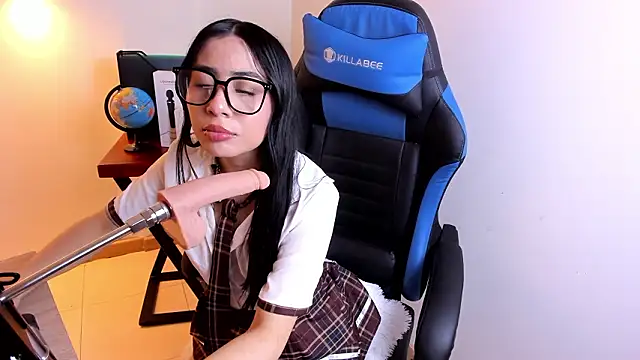 Valecute  online show from March 25, 2026, 8:04 pm