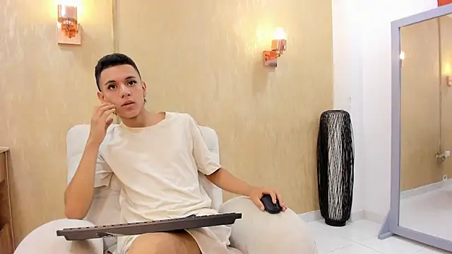 dominicjonnes online show from April 13, 2026, 2:11 pm