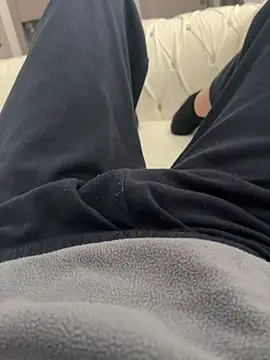 frenk33 online show from February 27, 2026, 12:38 pm