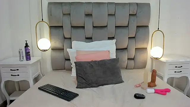 Snapshot of DrinkLau18 chatting on February 26, 2026, 9:03 pm DrinkLau18 online show from February 26, 2026, 9:03 pm