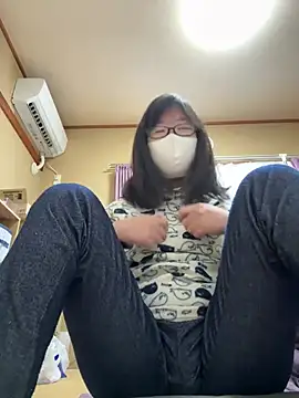 Snapshot of nana_ayu4696 chatting on March 1, 2026, 10:45 pm nana ayu4696 online show from March 1, 2026, 10:45 pm