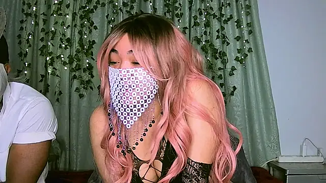 Enzo Azalea online show from February 25, 2026, 7:12 pm