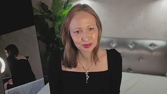 Snapshot of Elizabeth_Andersonn chatting on March 8, 2026, 8:29 am Elizabeth Andersonn online show from March 8, 2026, 8:29 am