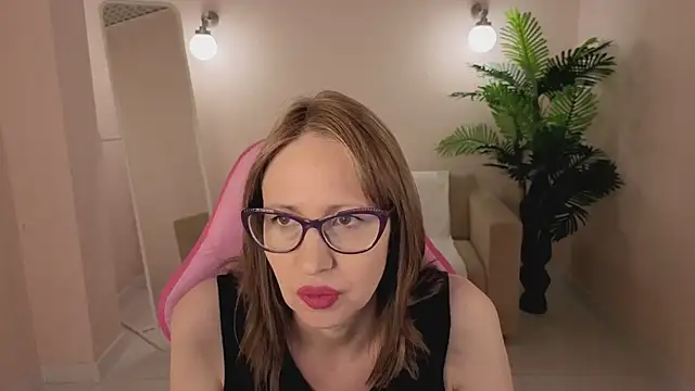 Snapshot of Elizabeth_Andersonn chatting on April 9, 2026, 12:54 am Elizabeth Andersonn online show from April 9, 2026, 12:54 am