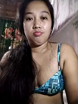 Snapshot of Radiant_smile chatting on April 18, 2026, 3:10 am Radiant smile online show from April 18, 2026, 3:10 am