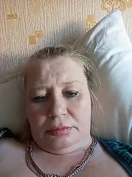 KiraStanton online show from July 5, 2026, 4:30 am