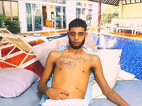 Snapshot of CharmingIndian1 chatting on April 10, 2026, 5:39 pm CharmingIndian1 online show from April 10, 2026, 5:39 pm