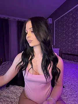Olivia Noor online show from May 14, 2026, 6:15 pm