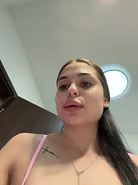 Olivia Noor online show from June 19, 2026, 7:17 pm