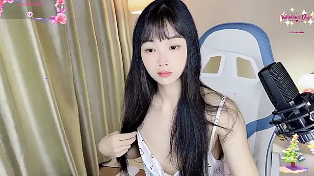 okyssa online show from May 2, 2026, 1:21 am