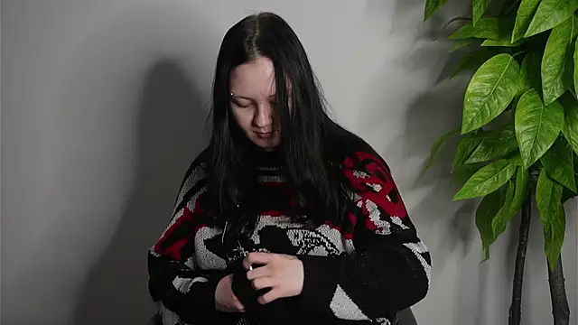 Snapshot of LeBrindza chatting on February 22, 2026, 10:47 am LeBrindza online show from February 22, 2026, 10:47 am