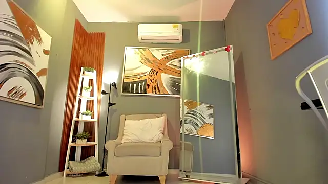 cailing  online show from March 6, 2026, 10:56 am