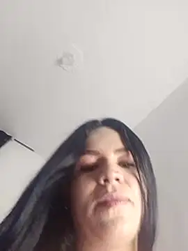 Snapshot of Mariana_jaramillo chatting on February 27, 2026, 11:05 pm Mariana jaramillo online show from February 27, 2026, 11:05 pm