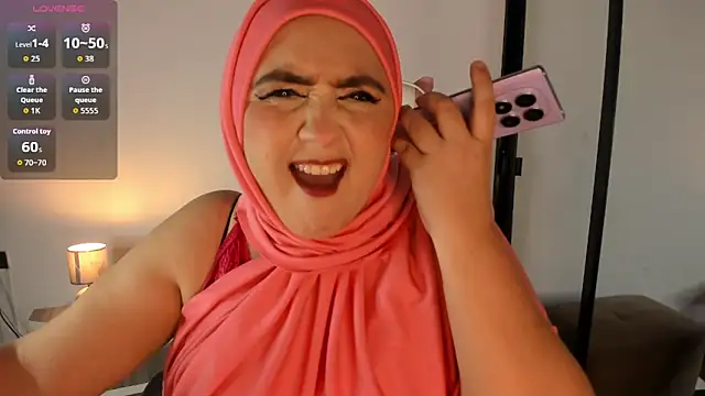 Snapshot of HijabiMilff chatting on May 13, 2026, 3:53 pm HijabiMilff online show from May 13, 2026, 3:53 pm
