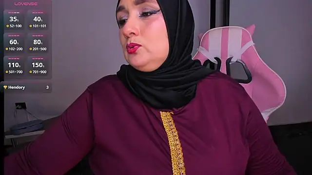 HijabiMilff online show from June 6, 2026, 3:28 pm