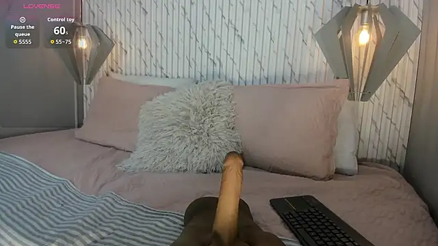 Snapshot of Kataleya_west chatting on February 27, 2026, 7:14 pm Kataleya west online show from February 27, 2026, 7:14 pm