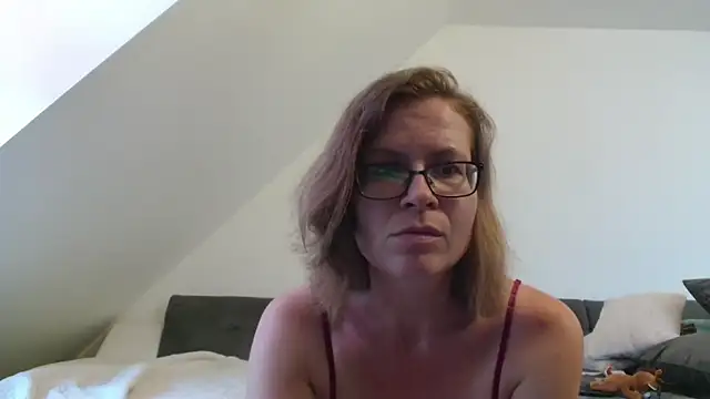 Snapshot of Lost_in_lace chatting on May 30, 2026, 6:05 pm Lost in lace online show from May 30, 2026, 6:05 pm