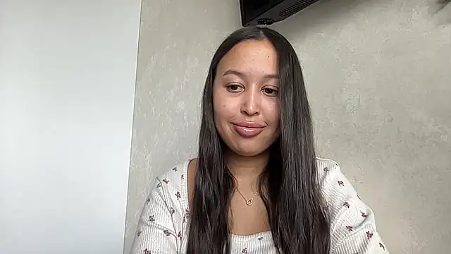 Dana 005 online show from April 8, 2026, 12:38 pm