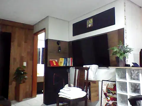 Snapshot of FabioZoe1 chatting on May 15, 2026, 11:01 pm FabioZoe1 online show from May 15, 2026, 11:01 pm