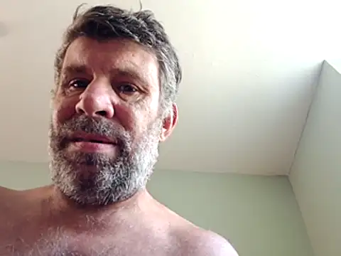 Snapshot of stud2512 chatting on July 6, 2026, 3:36 pm stud2512 online show from July 6, 2026, 3:36 pm