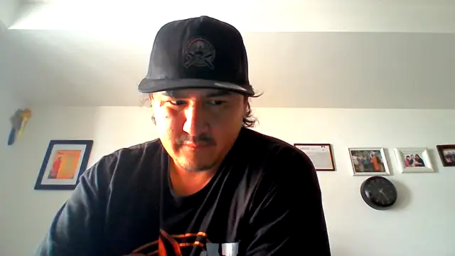 Snapshot of Bouncywarrior chatting on March 24, 2026, 8:25 pm Bouncywarrior online show from March 24, 2026, 8:25 pm