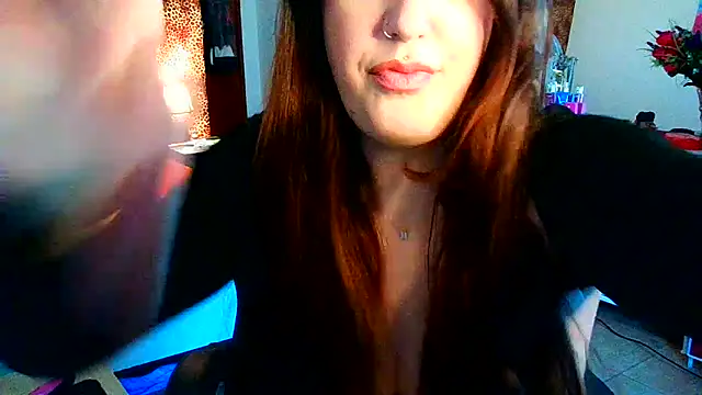 Snapshot of Lilbadmiaxo chatting on March 15, 2026, 6:03 pm Lilbadmiaxo online show from March 15, 2026, 6:03 pm