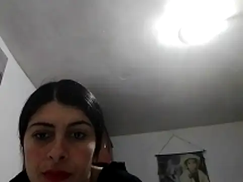 Snapshot of tefutbin3 chatting on March 1, 2026, 8:22 pm tefutbin3 online show from March 1, 2026, 8:22 pm