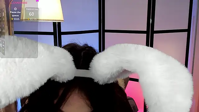 SatiraLux online show from April 2, 2026, 5:43 pm