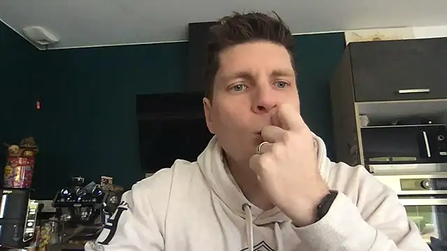 Minmoi1984 online show from March 2, 2026, 8:10 am