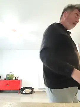 eruzam59000 online show from March 24, 2026, 7:13 am