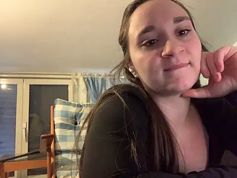 jeje0033 online show from March 2, 2026, 4:14 pm