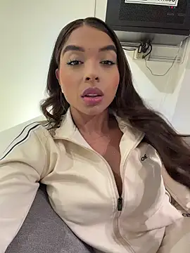 Snapshot of AnnyVega__ chatting on July 8, 2026, 9:08 pm AnnyVega online show from July 8, 2026, 9:08 pm