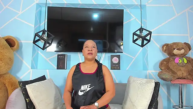 sharon noa online show from July 8, 2026, 2:32 pm