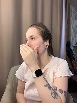 DivaAurum online show from March 22, 2026, 9:13 am