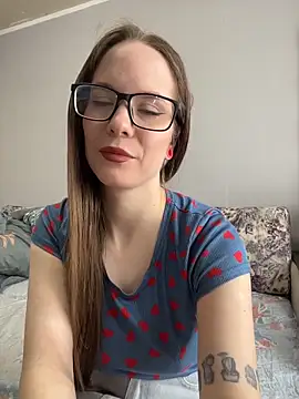 Snapshot of DivaAurumX chatting on February 23, 2026, 11:07 am DivaAurumX online show from February 23, 2026, 11:07 am