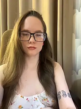 Snapshot of DivaAurumX chatting on February 26, 2026, 7:46 pm DivaAurumX online show from February 26, 2026, 7:46 pm