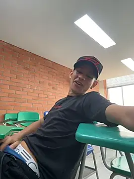 HarryGaze online show from April 10, 2026, 1:27 pm