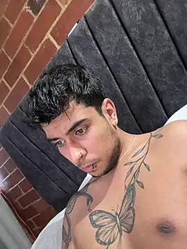 juanmadrd online show from February 21, 2026, 10:44 pm