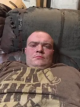 Snapshot of diamont1994 chatting on February 25, 2026, 4:11 am diamont1994 online show from February 25, 2026, 4:11 am