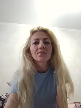 Kisy Dreis online show from May 22, 2026, 3:46 am