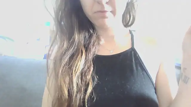 Hashleey online show from February 25, 2026, 1:10 pm