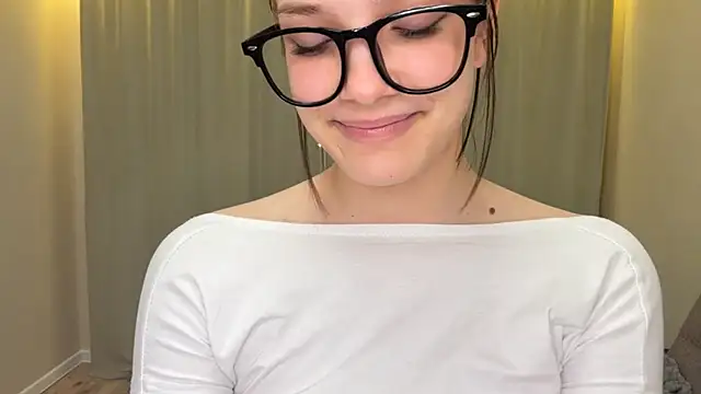 Carolini i online show from April 4, 2026, 8:17 pm