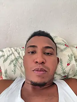 Snapshot of Drakel19 chatting on February 22, 2026, 4:27 pm Drakel19 online show from February 22, 2026, 4:27 pm