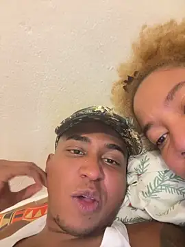 Snapshot of Drakel19 chatting on April 16, 2026, 1:28 am Drakel19 online show from April 16, 2026, 1:28 am