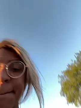 princessandthefootjob online show from April 21, 2026, 1:42 am