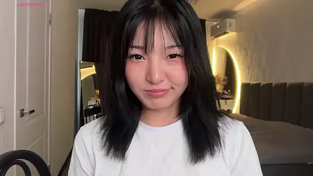 Snapshot of minnie_joy chatting on May 23, 2026, 1:04 pm minnie joy online show from May 23, 2026, 1:04 pm