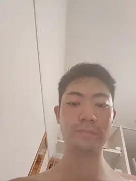 Snapshot of Yuuta_2 chatting on July 21, 2026, 3:42 am Yuuta 2 online show from July 21, 2026, 3:42 am