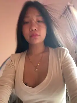 Miumieu2 online show from April 12, 2026, 9:25 am